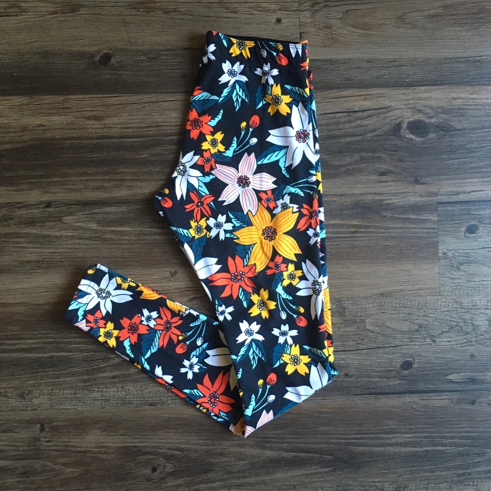 NIKE Floral Print Leggings
